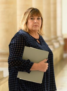 voir serie La stagiaire en streaming voir serie La stagiaire en streaming
